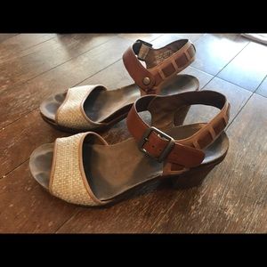 Dansko heeled sandals size 10, very comfortable